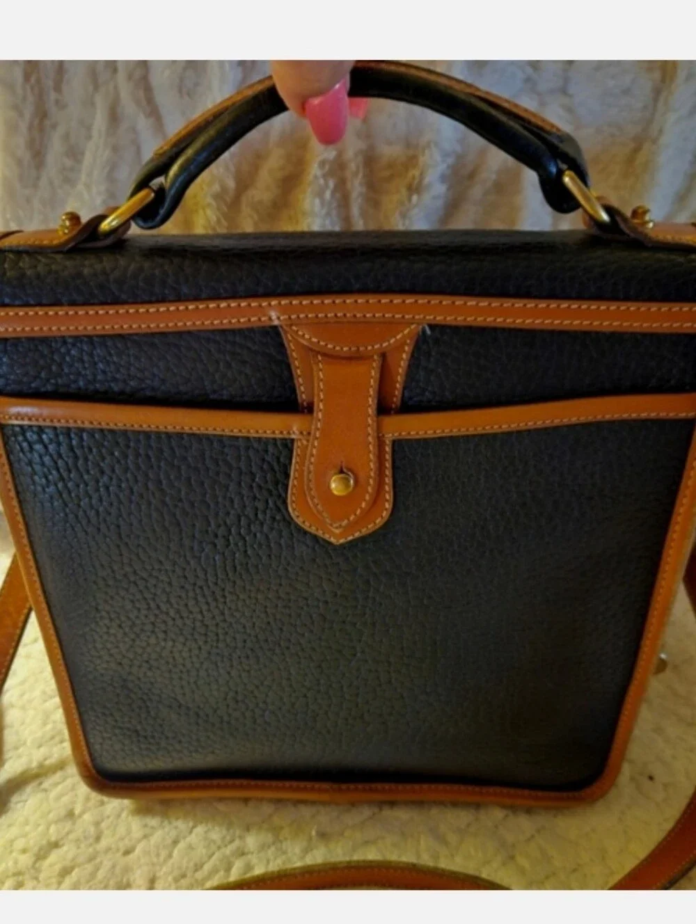 Dooney & Bourke Surrey AWL British Carrier Black and Tan Leather Handbag